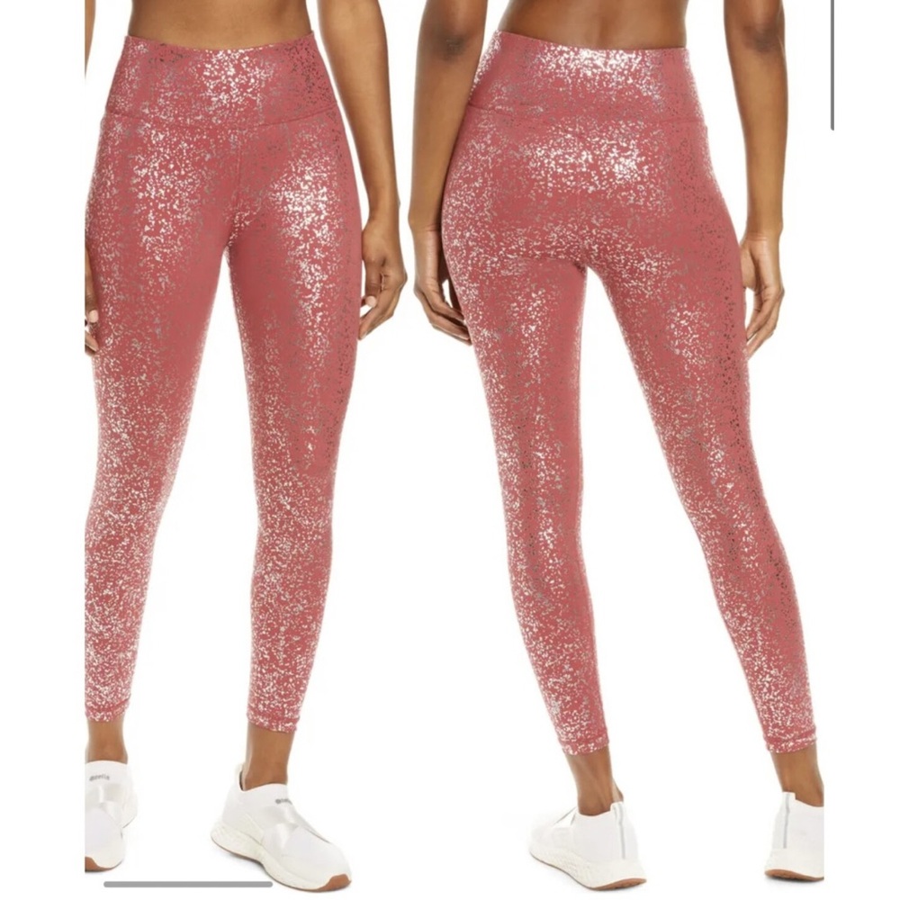 NWT Sweaty Betty London 7/8 Red Terrazzo Foil Print Leggings. Stretchy & Soft